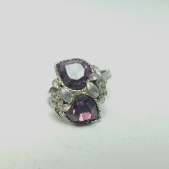Vintage Heart Shape Purple Rhinestone Ring with Silver Tone Adjust Band, Leaf - Picture 7 of 7